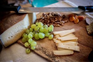 Meșendorf brânză artizanală maturată, Producători Locali Autentici